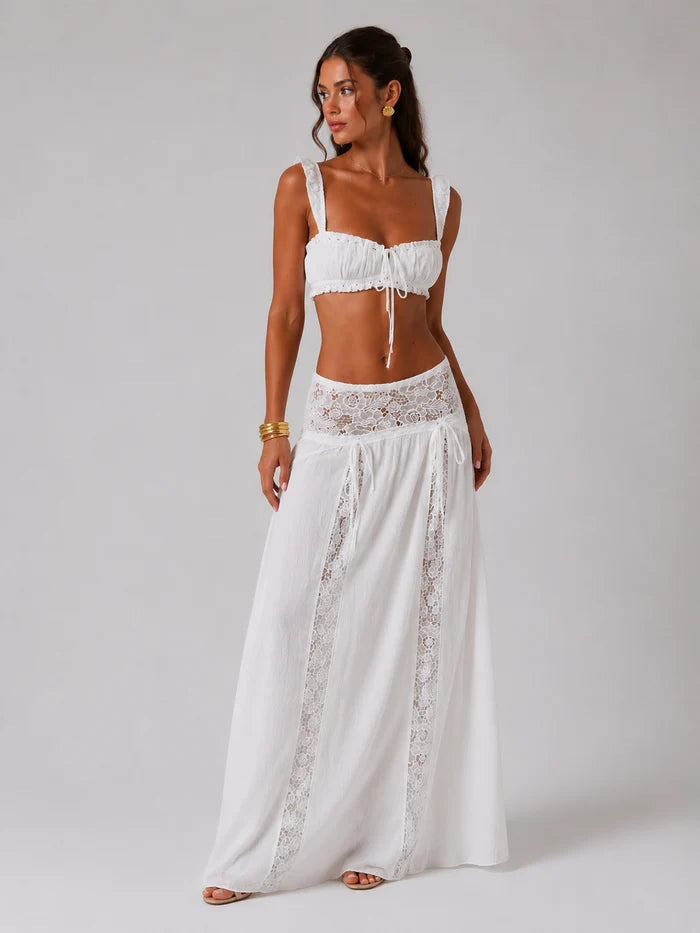Robe longue en dentelle